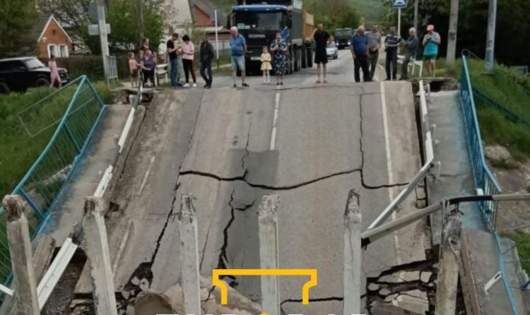 Рухнувший мост в балтиморе на карте. Обрушение моста в Краснодарском крае. Рухнул мост в Ильском Краснодарского края. Мост Ильский. Мост обрушился.