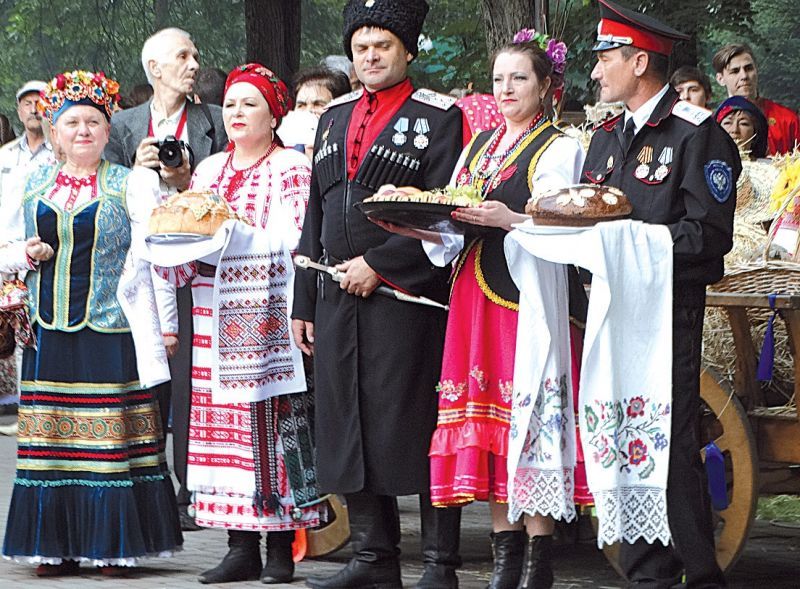 Какая погода в станице холмской завтра