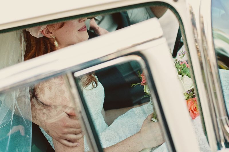 car-window-color-wedding-bride-bride-and-groom-32977-pxhere.com.jpg