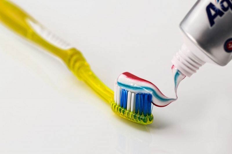 toothbrush_toothpaste_dental_care_clean_dentist_dental_hygiene_tooth_brush_teeth-1086753.jpg
